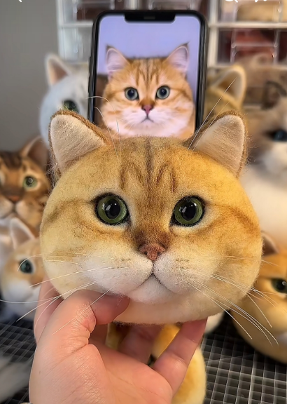 #01   Woolfelt 3D Cat Head (short hair) | MeetPet