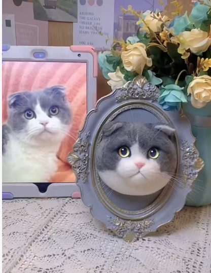 #01   Woolfelt 3D Cat Head (short hair) | MeetPet
